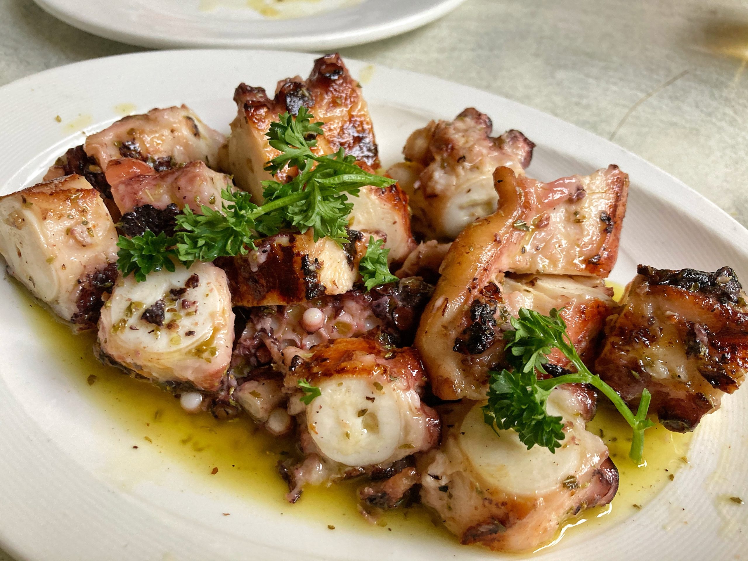 グルメ ギリシャ料理 Blu Kouzina デンプシー ギリシャ産オリーブオイルや野菜を使った豊富なメニュー Mermaid World